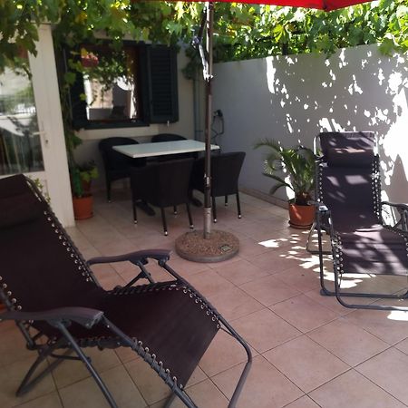 Apartment 22 Omiš Kültér fotó