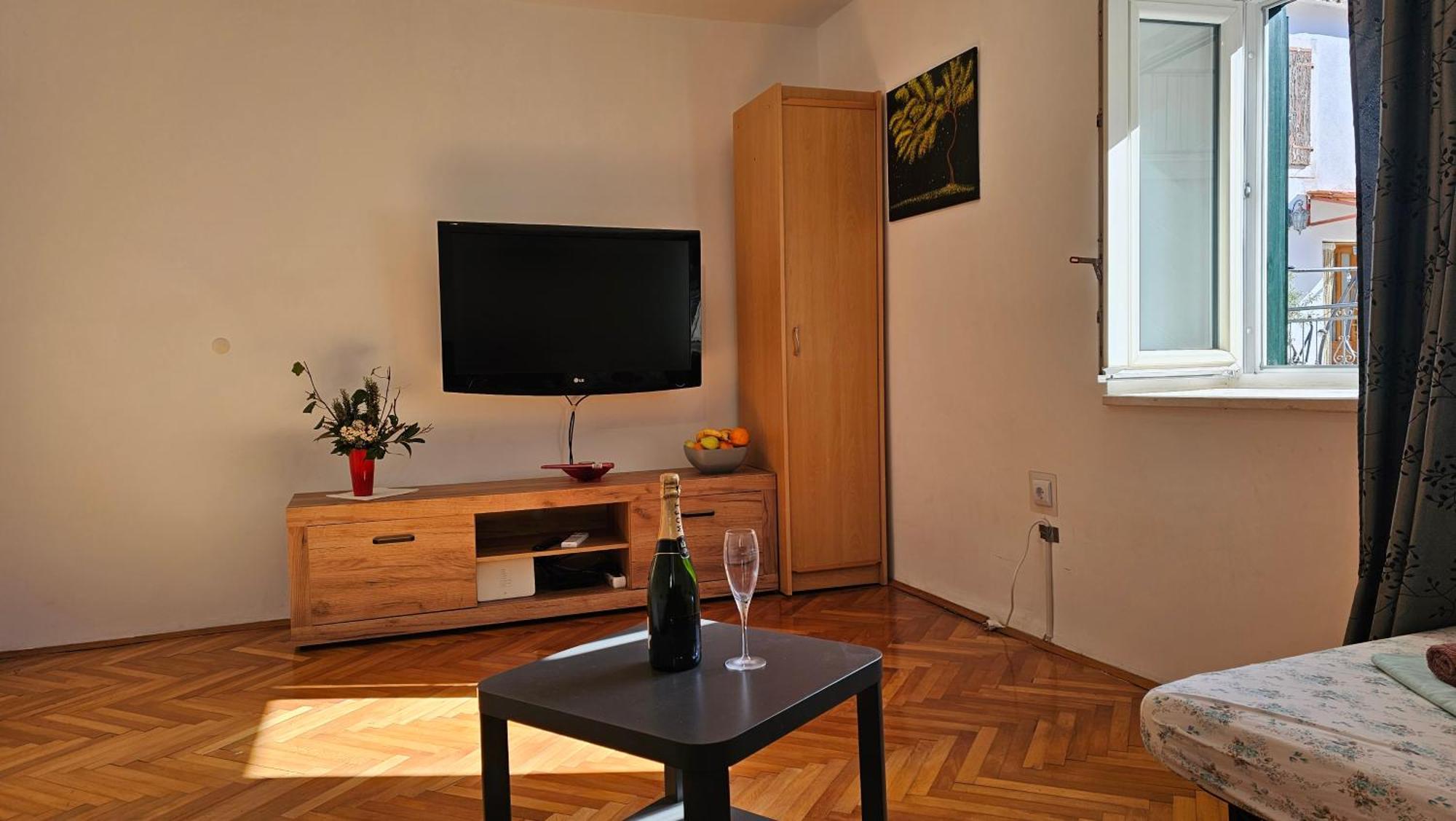Apartment 22 Omiš Kültér fotó