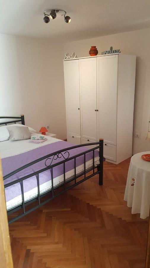 Apartment 22 Omiš Kültér fotó